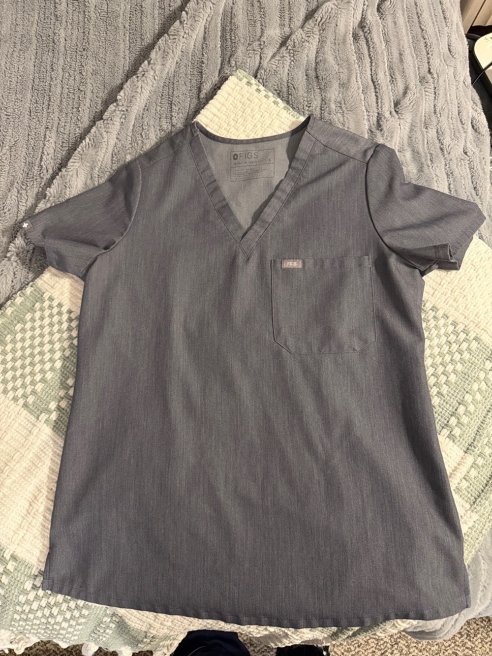 Women’s Figs Gray scrub top